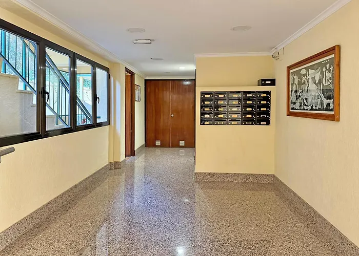 Apartamento Con Piscina - 2 Playas